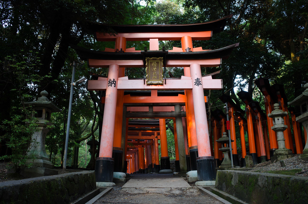 Kioto — Japón · geishas y toriis